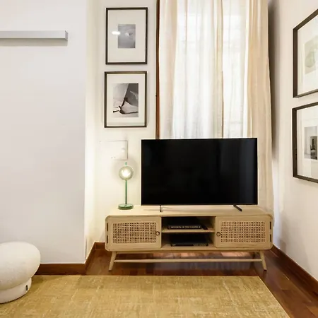 Florence- Oricellai Two Bedroom Apartment Florence