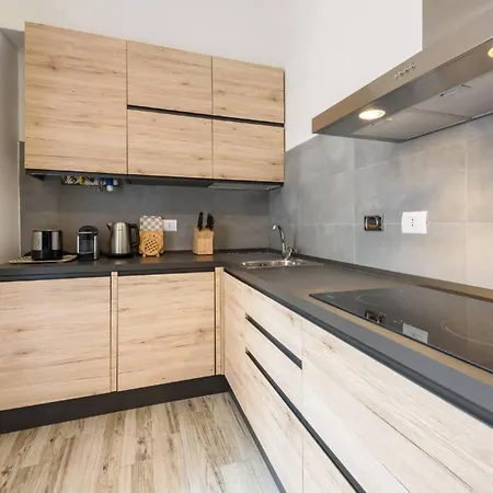 Florence- Oricellai Two Bedroom Apartment